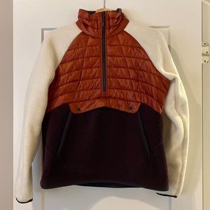 Mountain Hard Wear 1/4 Zip - Sherpa and Puffy - Size M